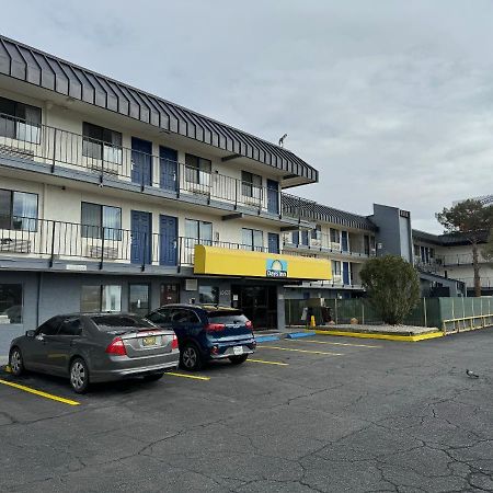 Days Inn By Wyndham El Paso Airport East Buitenkant foto