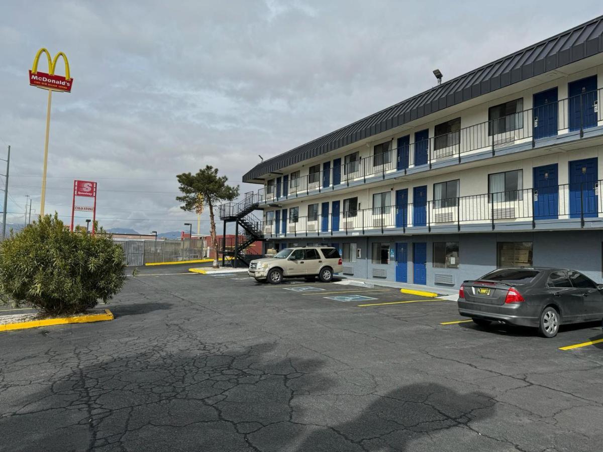 Days Inn By Wyndham El Paso Airport East Buitenkant foto